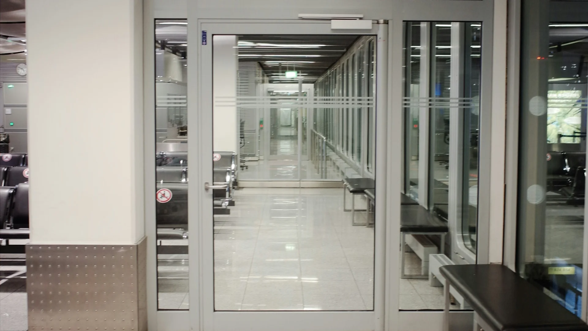 Immeuble avec loge de gardien à Paris 1er : qui a la responsabilité de la serrure du hall d'entrée