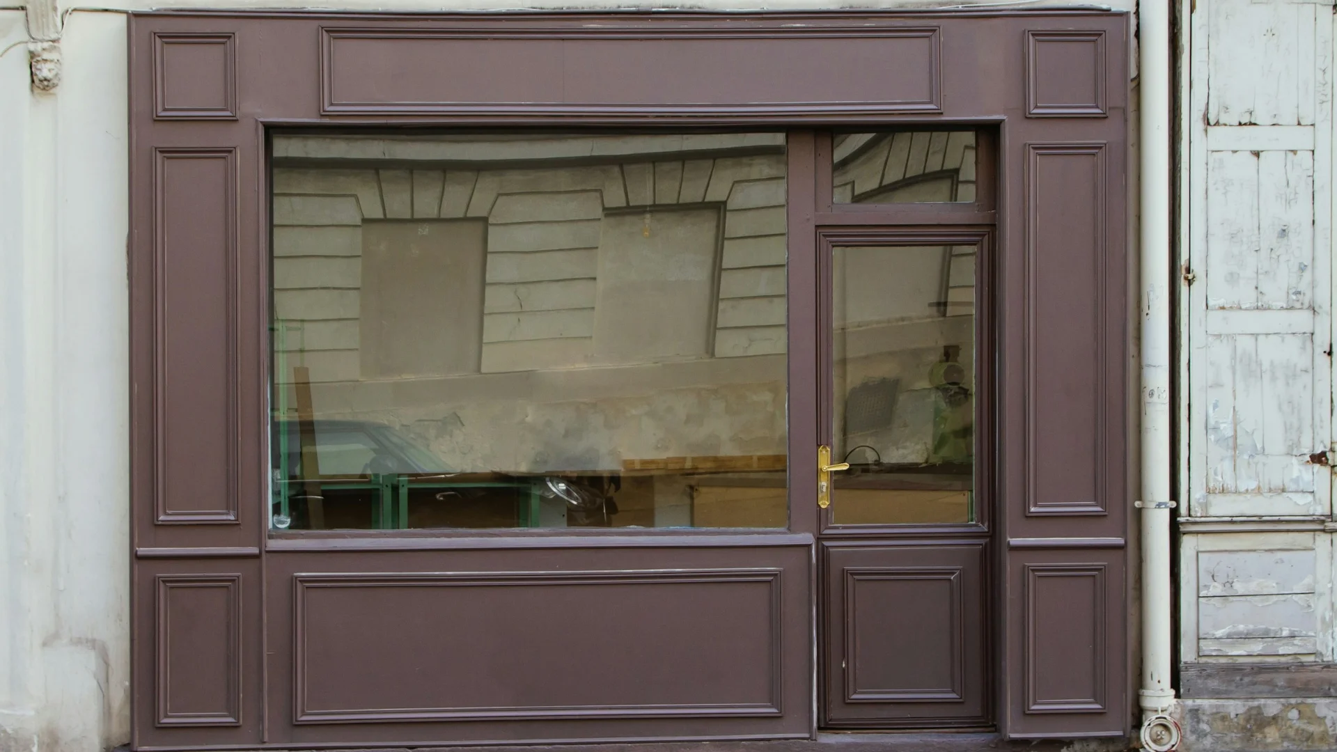 Vitrine de commerce fracturée à Levallois-Perret : ce que l'assurance professionnelle exige avant indemnisation
